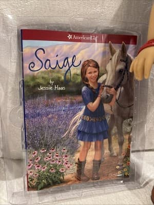 American Girl SAIGE DOLL + BOOK + BONUS Holiday purse bracelet GIFT SET sage - Thumbnail 5