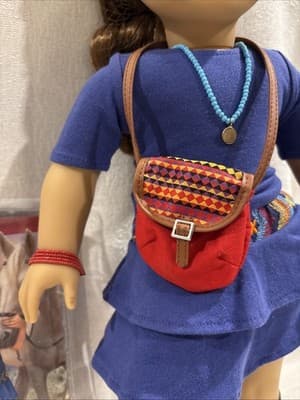 American Girl SAIGE DOLL + BOOK + BONUS Holiday purse bracelet GIFT SET sage - Thumbnail 3