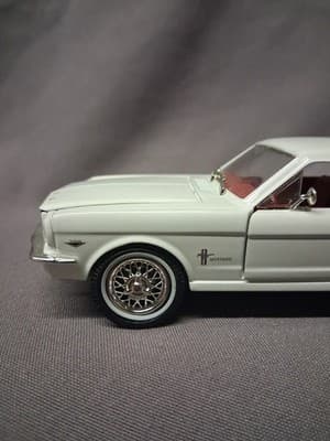#61 MOTOR MINT MUSEUM/ARKO 1964 1/2 FORD MUSTANG COUPE 1/32 WHITE DIECAST - Thumbnail 8