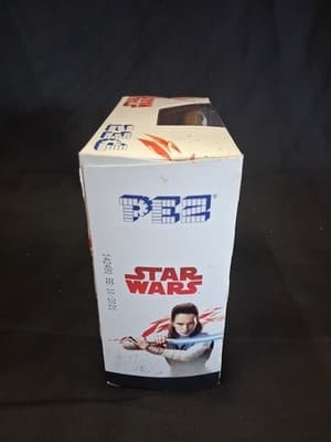 Star Wars: The Last Jedi Chewbacca & Porg PEZ Dispenser 2017 - Thumbnail 4