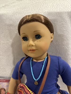 American Girl SAIGE DOLL + BOOK + BONUS Holiday purse bracelet GIFT SET sage - Thumbnail 2