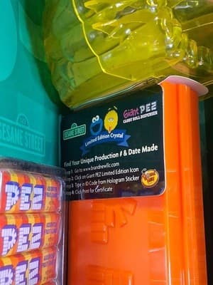 Giant Big Bird PEZ CRYSTAL HEAD Musical Dispenser Limited Edition NIB - 13" - Thumbnail 4