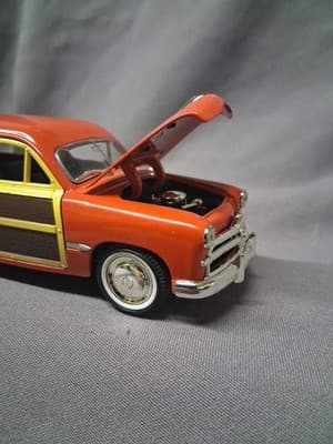 1949 Orange Ford Custom Woody Wagon Metal DieCast 1:32 Model Classic Car - Thumbnail 2