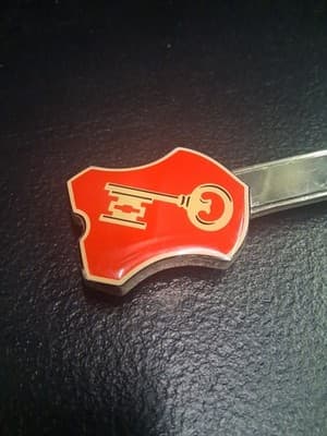 Vintage 8” Inch Becks Beer "Life Beckons" Solid Metal Bottle Opener Small Chip - Thumbnail 6