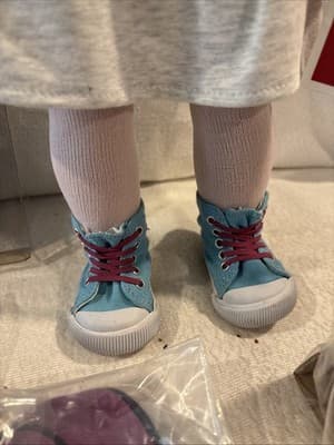 American Girl Mia (Rare Retired), Orig. Outfit, Ice Skates/Bag, Book- Exc. Cond. - Thumbnail 8
