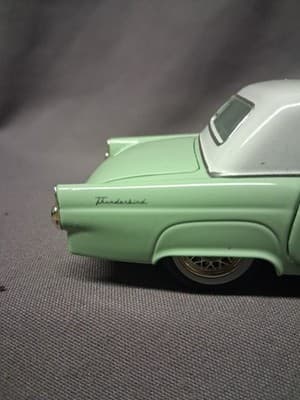 Arko Products 1955 Ford Thunderbird 1/32 scale diecast green - Thumbnail 4