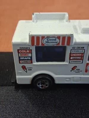 Hot Wheels 1983 Good Humor Ice Cream Truck #2 - Thumbnail 2