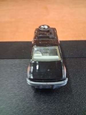 Isuzu Rodeo Black Red White Matchbox Rare Vintage - Thumbnail 3
