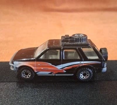 Isuzu Rodeo Black Red White Matchbox Rare Vintage