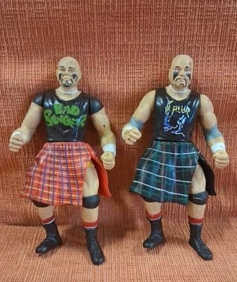 WWE HEADBANGERS Mosh & Thrasher WWF Jakks Pacific Tag Team Figures/ W Skirt