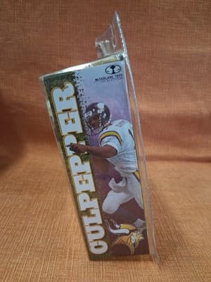 McFarlane Series 2 NFL Daunte Culpepper Vikings White Jersey Action Figure - Thumbnail 4