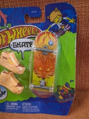 Hot Wheels Skate Treasure Hunt HW Scorched 2 Of 5 - Thumbnail 2