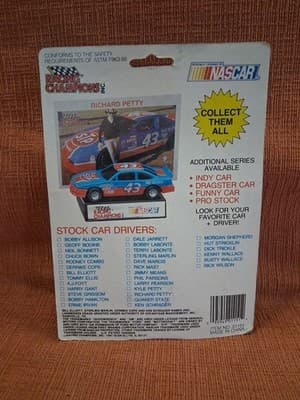 1991 GREG TRAMMELL STOCK CAR NASCAR WITH COLLECTORS CARD AND STAND #18 - Thumbnail 3