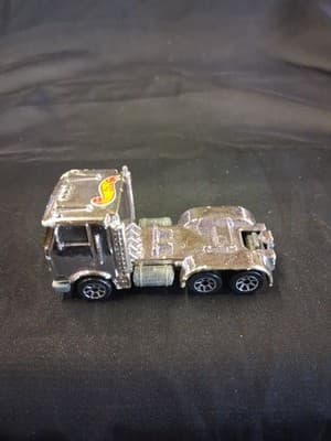 VTG Hot Wheels Mattel Inc 1988 Malaysia Chrome Heavy Duty Semi/ Tractor Trailer - Thumbnail 3