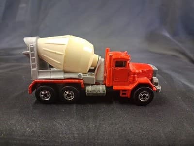 Hot Wheels Vintage 1979 Red Peterbilt Cement Concrete Mixer Truck Diecast - Thumbnail 5