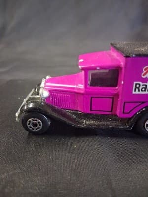 1979 Matchbox Kellogg’s Raisin Bran Ford Model A Purple / Black Truck - Thumbnail 3