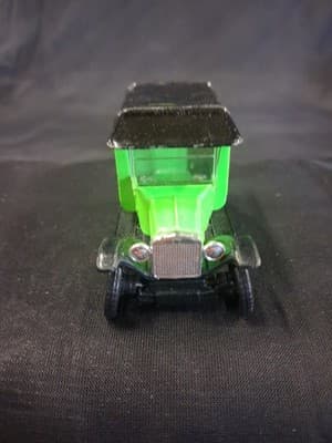 Matchbox 1921 Model T Ford Delivery Panel Truck Kellogg's Apple Jacks Green 1:52 - Thumbnail 4