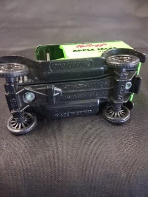 Matchbox 1921 Model T Ford Delivery Panel Truck Kellogg's Apple Jacks Green 1:52 - Thumbnail 6