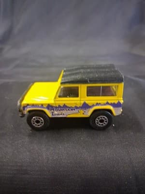 1987 Matchbox Land Rover Ninety Yellow Purple Mountain Trails Loose - Thumbnail 3