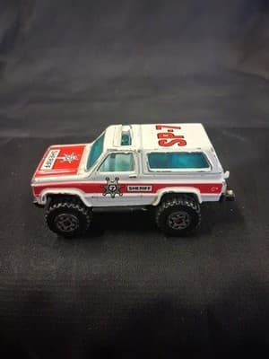 Matchbox 1983 Sheriff 4x4 Chevy Blazer SP-7 Truck Diecast Vintage - Thumbnail 3