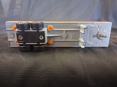 1981 Hot Wheels Red Rapid Delivery Truck Cab Die Cast 1:64 With Trailer & Logs - Thumbnail 9