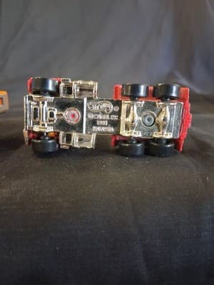 1981 Hot Wheels Red Rapid Delivery Truck Cab Die Cast 1:64 With Trailer & Logs - Thumbnail 4