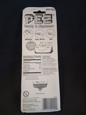 NIB TOW TRUCK MATER PEZ CANDY DISPENSER MAGNETIC PULL N GO DISNEY PIXAR CARS - Thumbnail 4