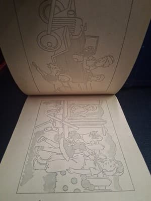 Hi Soldier WWII Children's Wet A Brush Painting Book 1944 Saalfield Vintage - Thumbnail 4