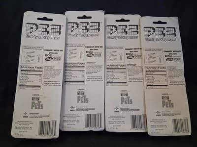 PEZ Candy & Dispensers Set of 4 “Secret life of pets” - Thumbnail 6