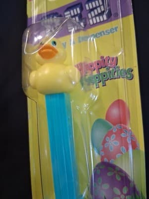 NEW SEALED PEZ Rubber Duck Ducky Apple TV SILO Relic Retired Candy Dispenser - Thumbnail 3