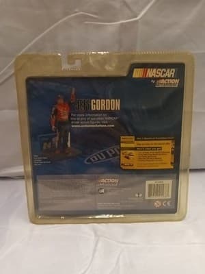 2003 Action McFarlane JEFF GORDON #24 Dupont/Pepsi Series 2 Figure NASCAR NEW TQ - Thumbnail 3