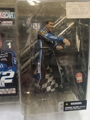 Nascar Ryan Newman #12 Action McFarlane Figure - Limited Edition 2002 Adult - Thumbnail 2