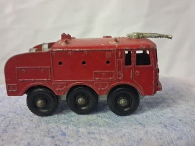 VINTAGE MATCHBOX LESNEY DIECAST 1964 Airport Foamite Crash Tender~No. 63 - Thumbnail 4