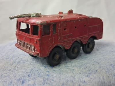 VINTAGE MATCHBOX LESNEY DIECAST 1964 Airport Foamite Crash Tender~No. 63 - Thumbnail 2