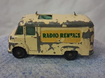 Vintage T.V Service Van Radio Rentals No.62 Lesney Matchbox Made In England - Thumbnail 3