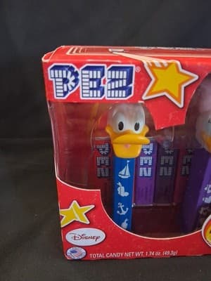 Disney Donald Duck and Daisy Duck Pez Dispenser Set New In Box - Thumbnail 3