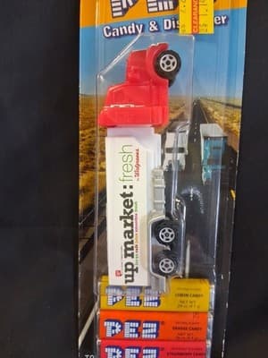 WALGREENS TRACTOR TRAILER Pez Dispenser NEW IN PACKAGE - Thumbnail 2