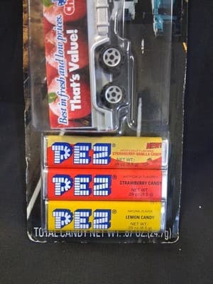 PEZ 2011 Price Chopper Semi Truck Hauler Grocery Dispenser w/refills CARD c203 - Thumbnail 3