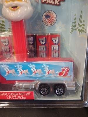 2009 Pez Holiday Pack - Santa Pez Dispenser, Truck & 6 candy packets - NIP - Thumbnail 3