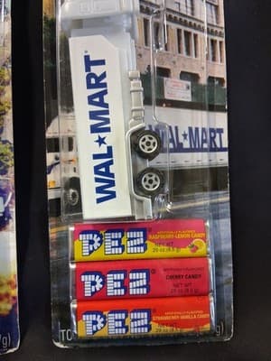 2 WAL-MART TRACTOR TRAILER Pez Dispenser * New On Original Card * Logo 1992-2007 - Thumbnail 5