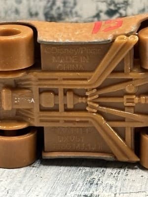 Disney Pixar Cars 3 Lightning McQueen as Muddy Chester Whipplefilter Mud Brown - Thumbnail 6
