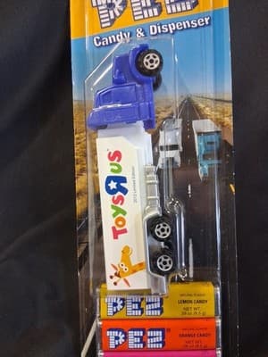 RARE Toys'R'Us Toy Store - PEZ Dispenser - Truck Hauler Big Rig - (2012) - NEW - Thumbnail 2