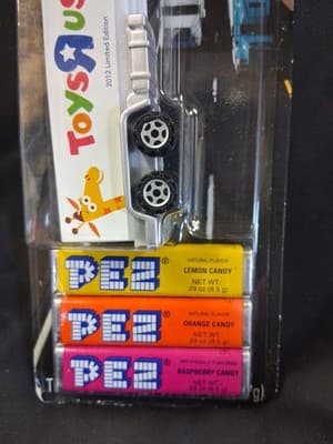 RARE Toys'R'Us Toy Store - PEZ Dispenser - Truck Hauler Big Rig - (2012) - NEW - Thumbnail 3