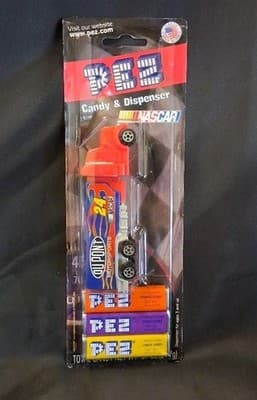 Pez NASCAR Jeff Gordan #24 Du Pont Semi Truck (2005) New on Card Blister Pack