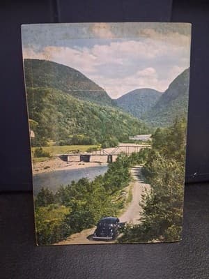 Nova Scotia - SUPERB BOOKLET with PHOTOS c1950s - Thumbnail 9
