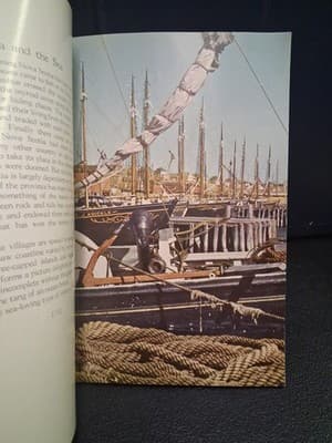 Nova Scotia - SUPERB BOOKLET with PHOTOS c1950s - Thumbnail 5