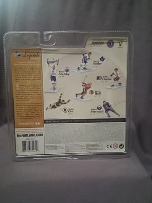 Bobby Orr NHL Mcfarlane Legends series 4 action figure 2006 Variant NIB - Thumbnail 5