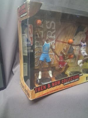 Mattel Michael Jordan Then and Now Collection 1999 NBA Chicago Bulls Figures NIB - Thumbnail 7
