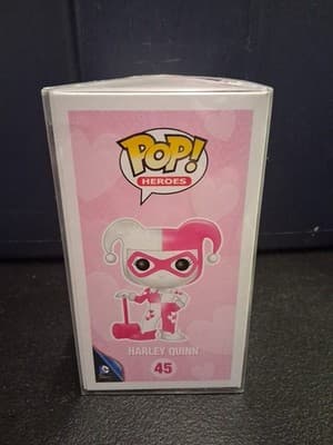 Funko Pop! DC Super Heroes Harley Quinn Pink #45 Hot Topic Exclusive - Thumbnail 2