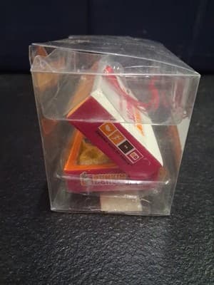 DUNKIN DONUTS "BOX OF DONUTS" 2014 ORNAMENT - Thumbnail 3